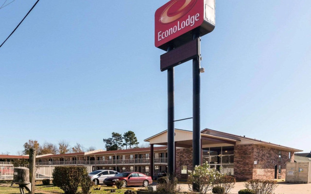 Econo Lodge Russellville I-40