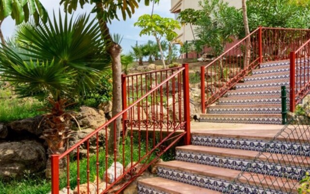 Apartment - 2 Bedrooms with Pool, WiFi and Sea views - 107993