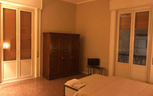 Al Teatro Biondo Guest House