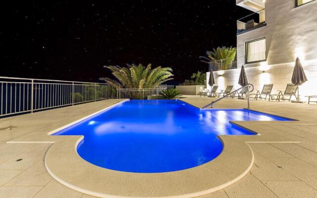 Villa Sky