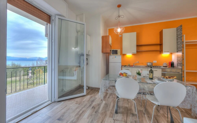 Appartamento Miralago 700 mt from lake