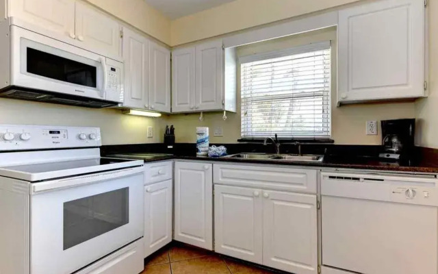 Casa Sierra 205 A 36th ST by RedAwning