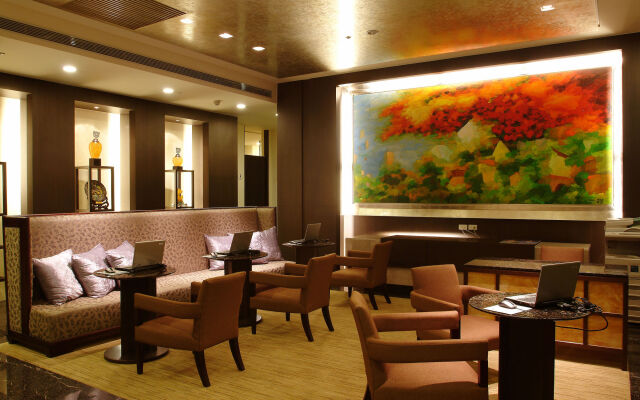 Taipung Suites
