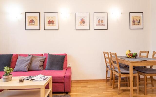 Sofia Day and Night Apartment