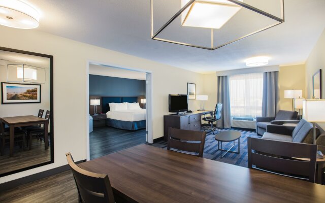 Holiday Inn & Suites Grande Prairie Conference Center, an IHG Hotel