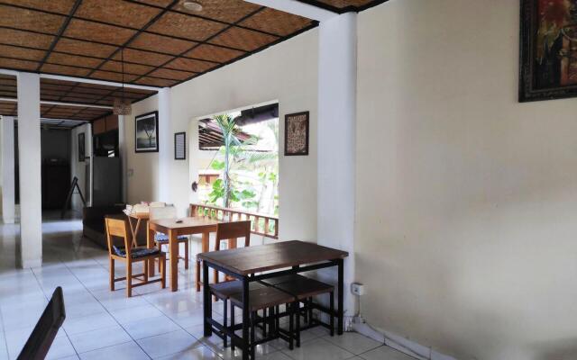 OYO 3923 Villa Puri Royan