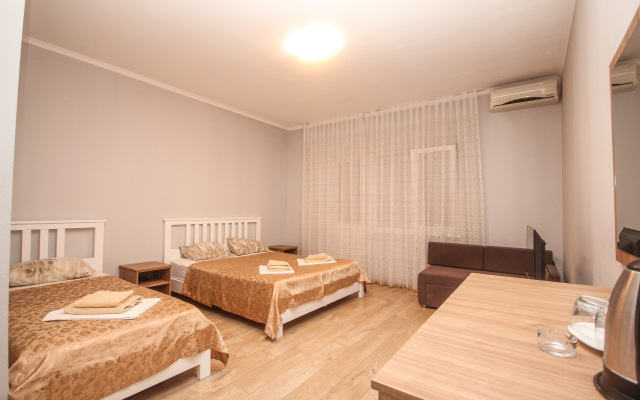 Abhaz-Leo, byvsh. Loza (Gagra)