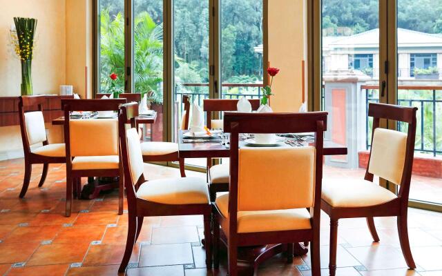 Dongguan Forum Hotel and Apartment