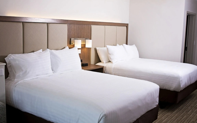 Holiday Inn Express & Suites Greenwood Mall by IHG