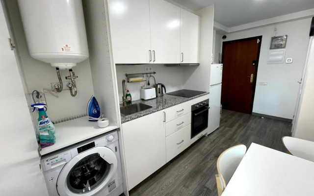 Sant Adria Beach apartment Wi-Fi Parking Free