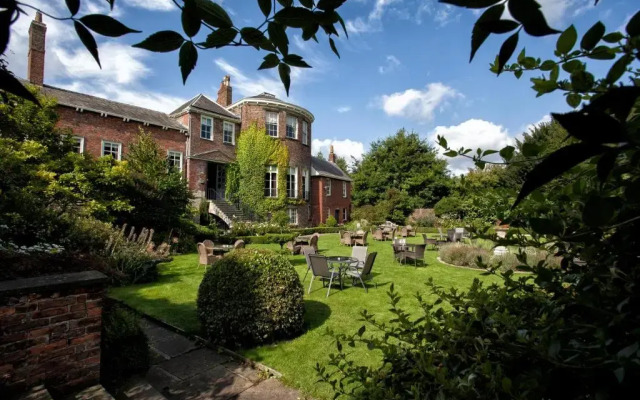 Grays Court