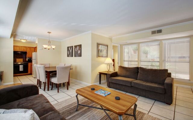 AustinStays 3 Bedroom Downtown Suite