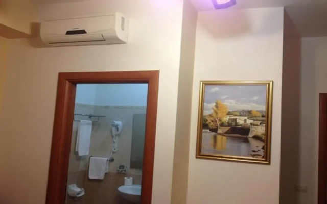Rome City Inn