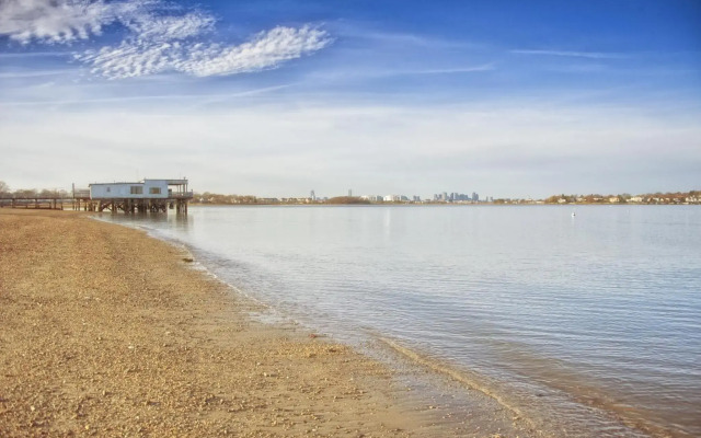 Holiday Inn Express Boston South - Quincy by IHG