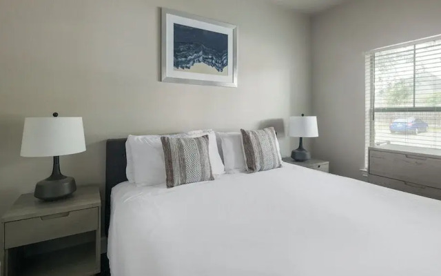 River Park West Apartments By Barsala