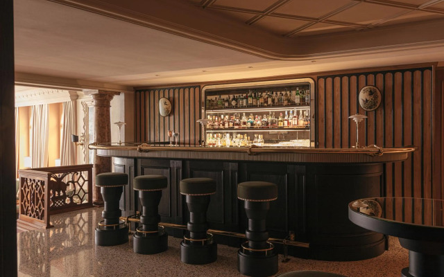 Hotel Elephant
