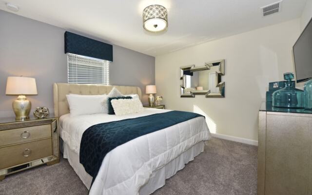 Champions Gate Eight-bedroom