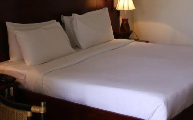 Velan Hotel Greenfields