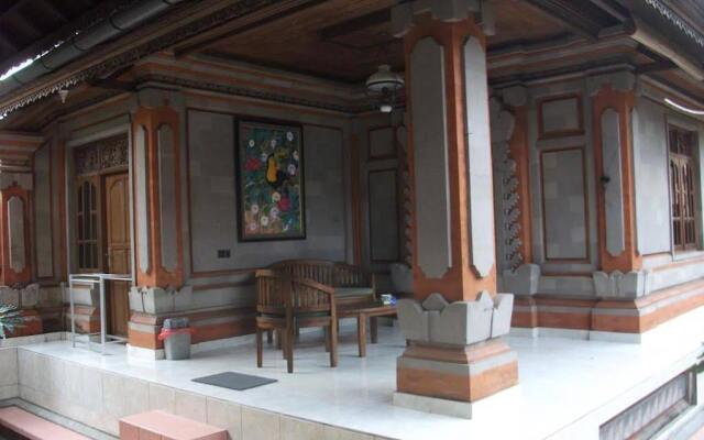 Pangkung House