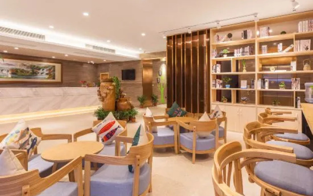 Elan Select Hotel (Hengdian Film City)