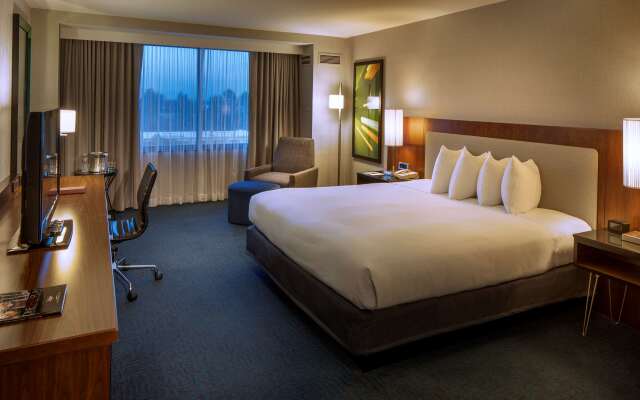 Doubletree by Hilton Newark - Fremont