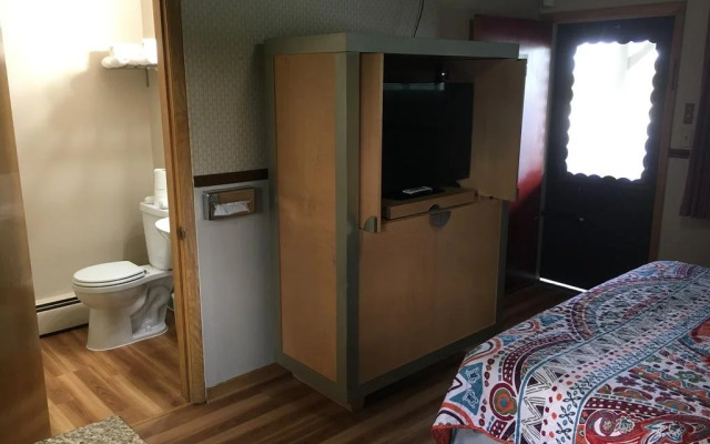 Wisconsin-Aire Motel By OYO Random Lake