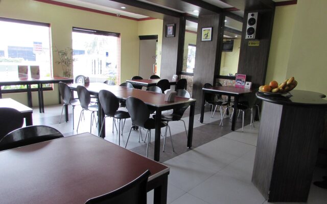 Oyster Plaza Hotel