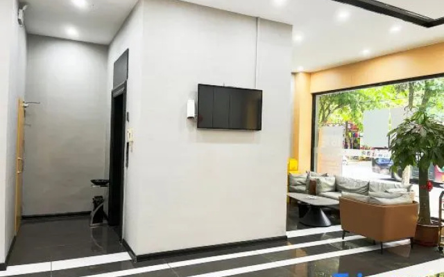 Huanpeng Collection Hotel (Yulin Bus Station Main Store)
