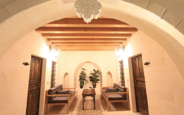 Nahrin Hotel & Art