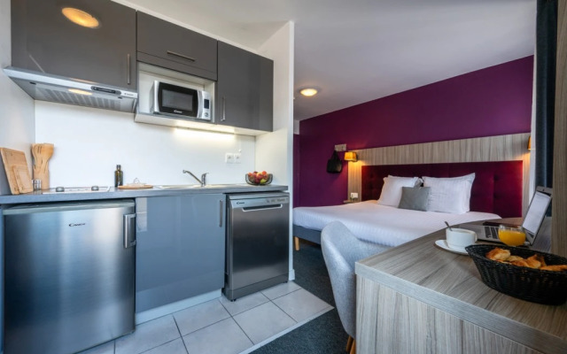 Nemea Appart Hotel Quai Victor Tours Centre