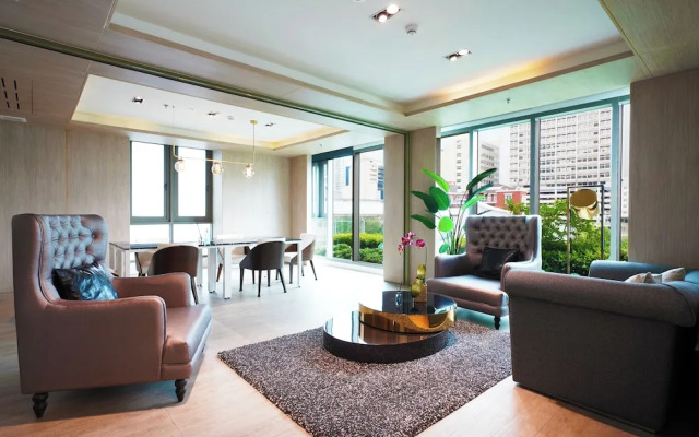 The Rich Residences Sukhumvit Nana