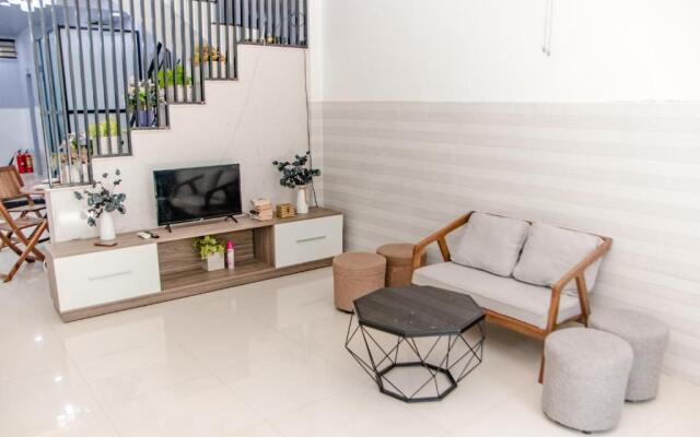 Chocolate 5Bedroom 7 QueenBed 5 Min Walk Beach