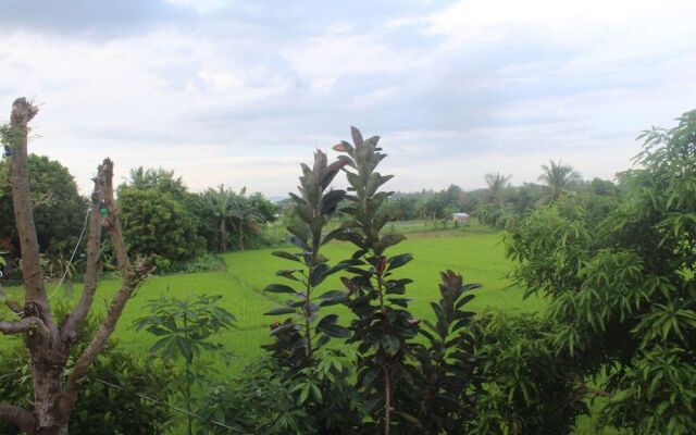 Maraño's Hometel