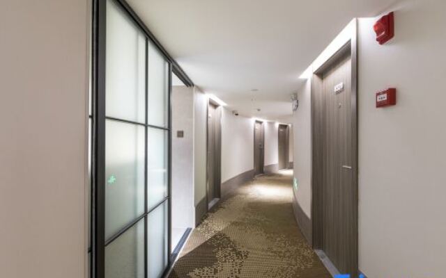 Hanting Hotel Shanghai Xujiahui Puhuitang Road