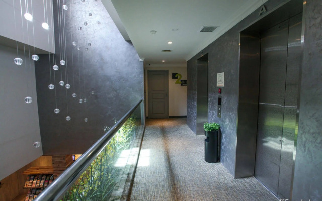 Champion Hotel (SG Clean Certified & Staycation Approved)