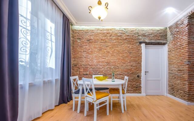 Апартаменты H&B apartments Beridze