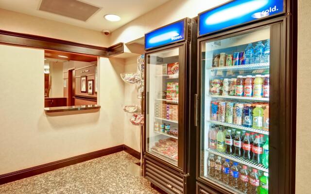 Hampton Inn & Suites Denver-Downtown