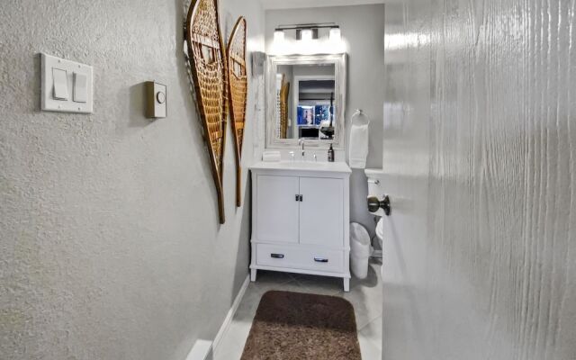 Beaver Ge 9-13 2 Bedroom Condo by Redawning