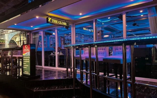 The Globe Hotel Bar and Restaurant