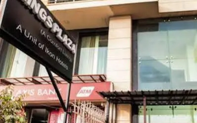 OYO 9553 Hotel Kings Plaza