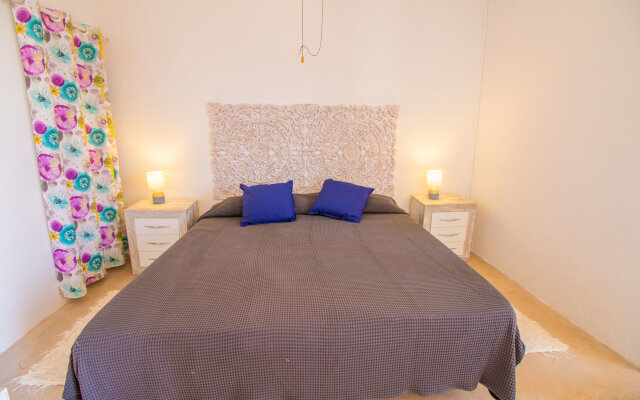 Flat 201M² 4 Bedrooms 3 Bathrooms - Limassol