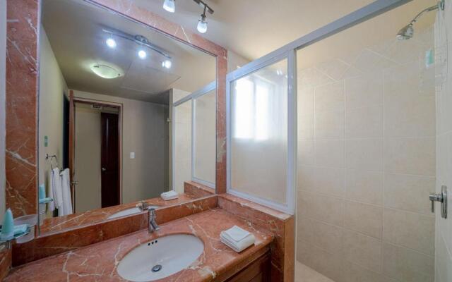 Condo Sol 6 - 3 Bedroom Condo Only 1 Block from Coco Beach - At Luna Maya Condos