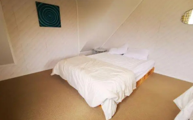 Hosts on the Coast Dad's Place