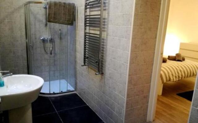 Euston Apartment