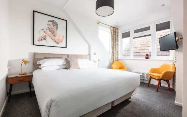 Chelsea House