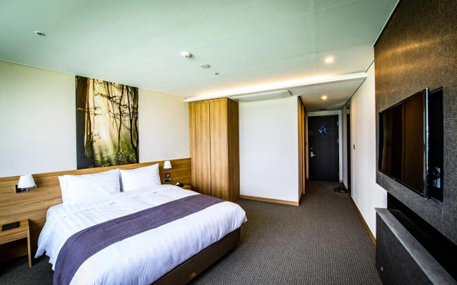 Utop Ubless Hotel Jeju Hamdeok