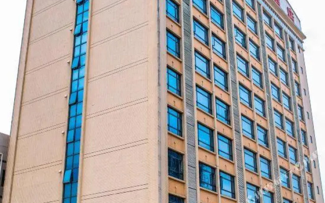 New Coast Hotel