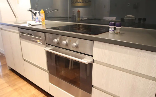 The Ridge Hotel & Apartments