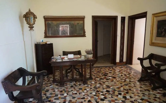Palazzo Mantua Benavides Suites and Apartments