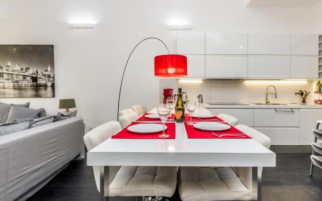 Elegant House Via Pia